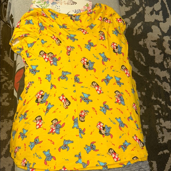 Torrid Yellow Disney Graphic LILO and Stitch Print Top - Picture 9 of 10